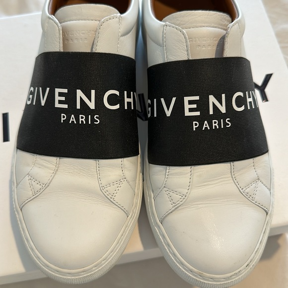 Givenchy Urban Street Sneaker - Picture 3 of 12